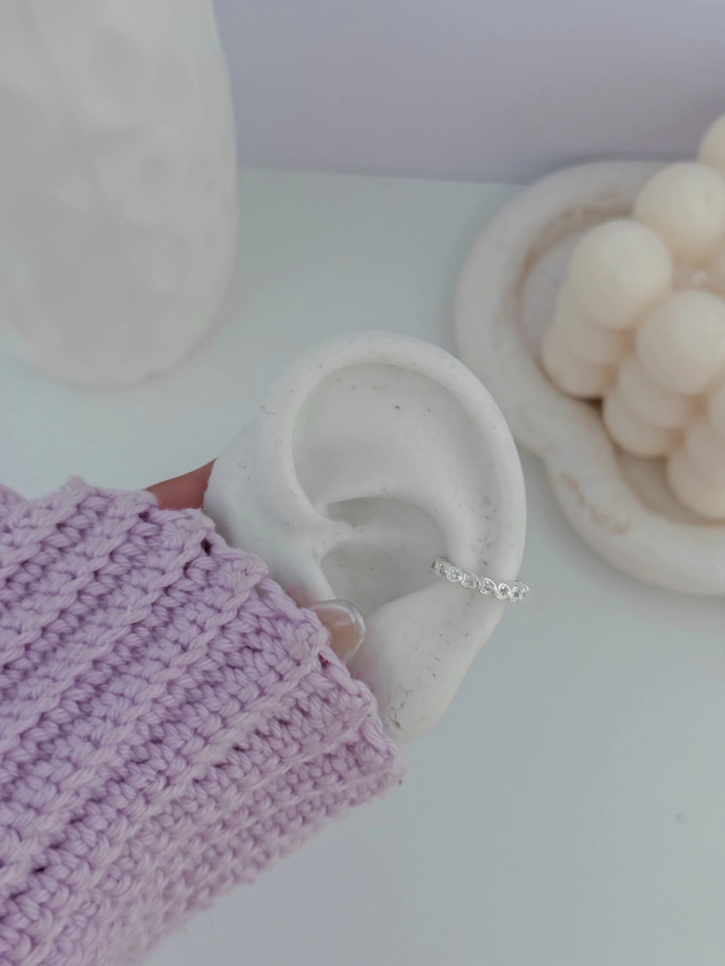 Piercing fake corações cravejados