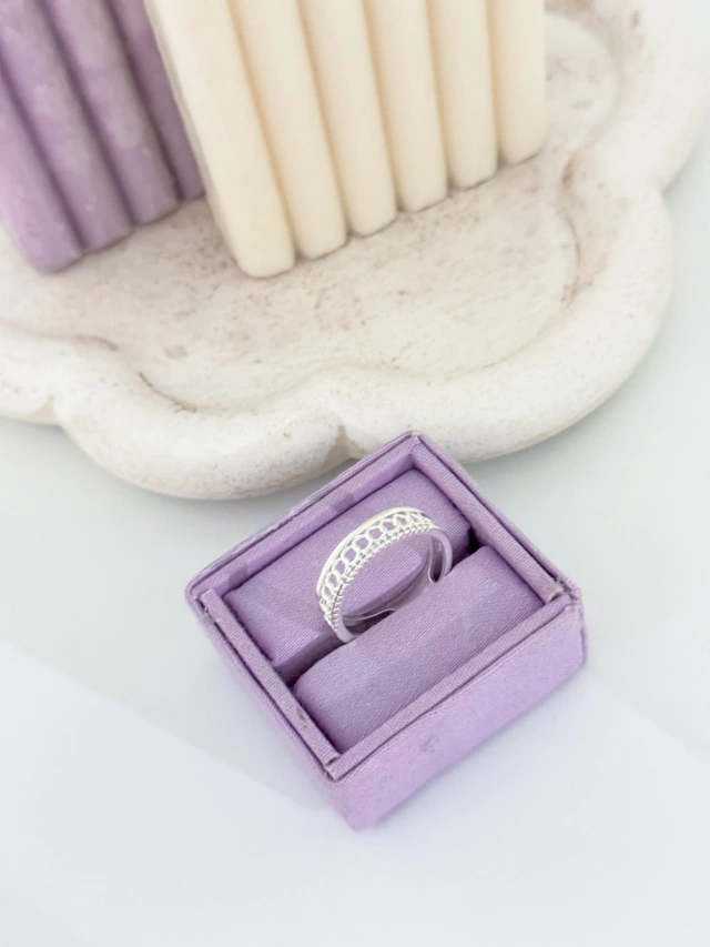 Anel 2 fios com círculos vazado