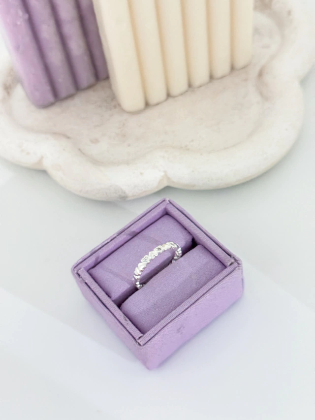 Anel coraçõezinhos