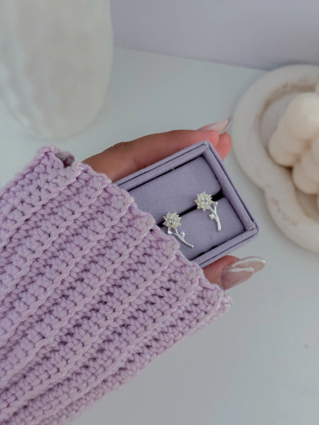 Brinco flor Margarida