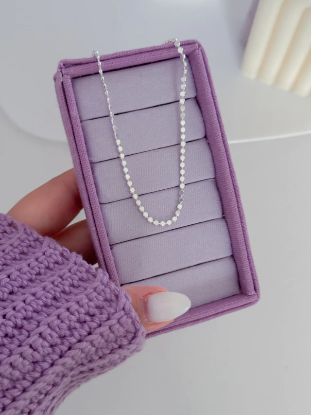 Chocker bolinhas amassada