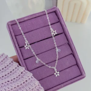 Chocker estrelas e ponto de luz
