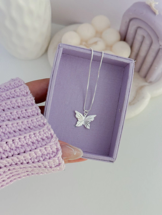 Colar borboleta plissada - Imagem 3