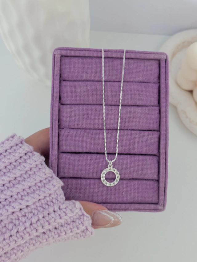 Colar círculo cravejado