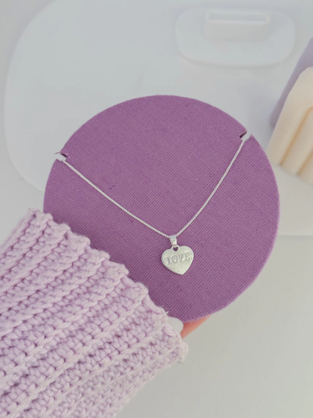 Colar coração love