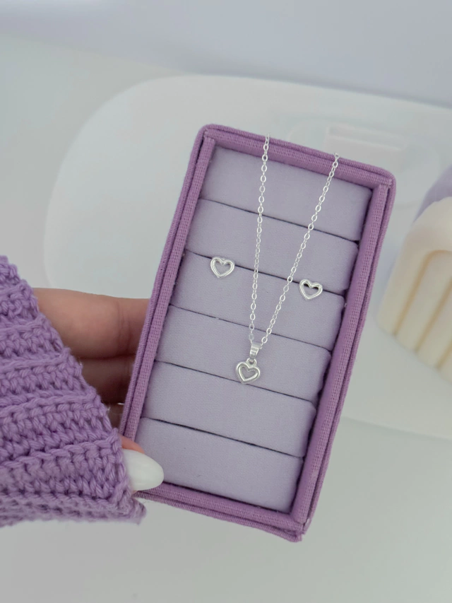 Conjunto coração vazado