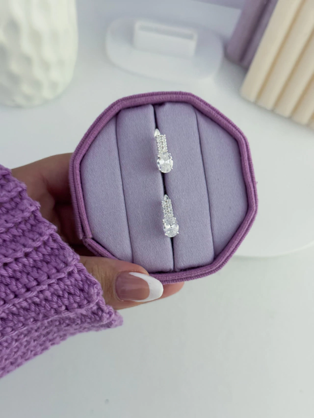 Argolinha quadrada mega cravejada