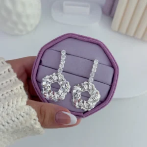 Brinco geométrico zircônia