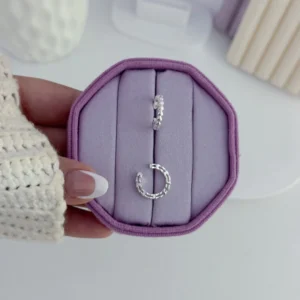 Piercing fake corações lisos